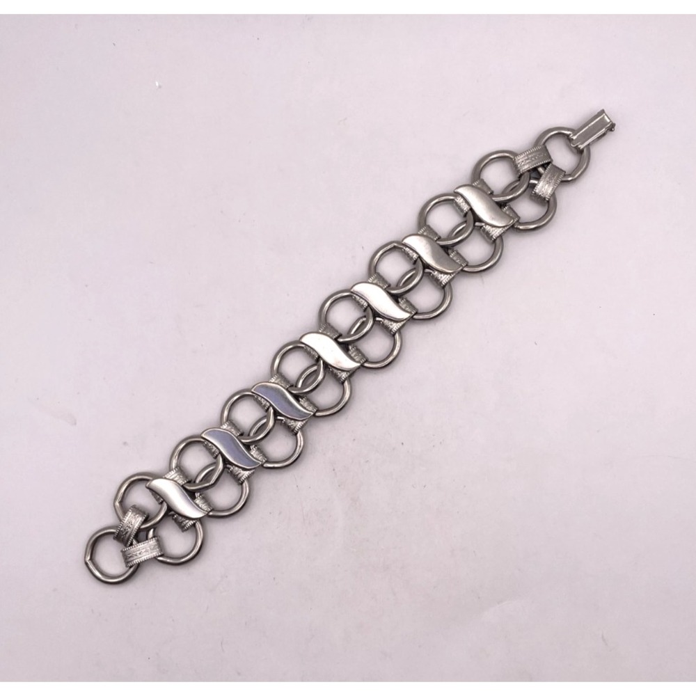 Vintage Mid Century Open Ring & Textured Bar Link Bracelet